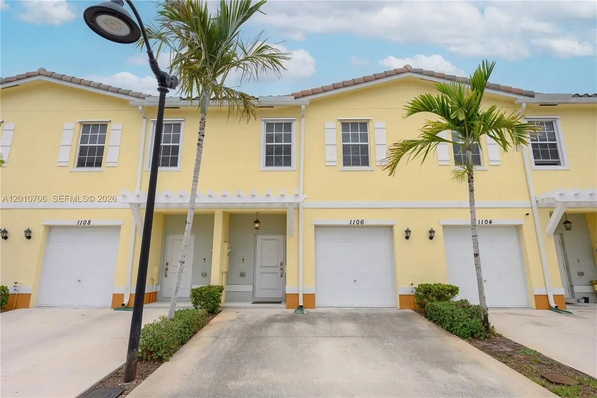 1106 NW 40th Ter, Lauderhill, FL 33313 - #1