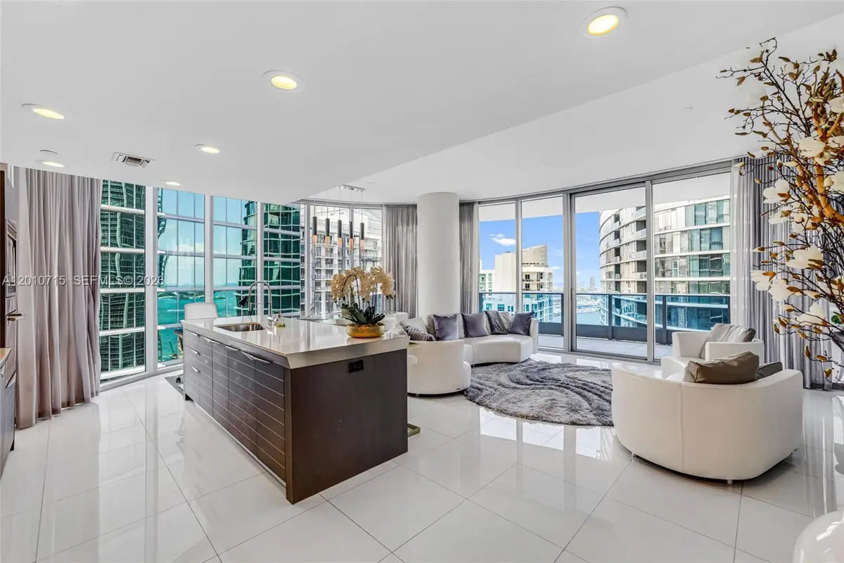 200 Biscayne Boulevard Way #4401, Miami, FL 33131 - #1
