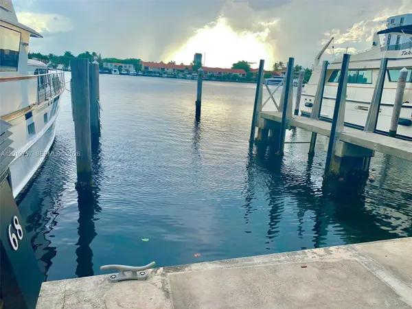 3601 Ne 207th St, Slip E68, Aventura, FL 33180