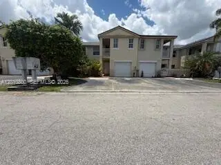 9167 Fontainebleau Blvd #6, Miami, FL 33172 - #1