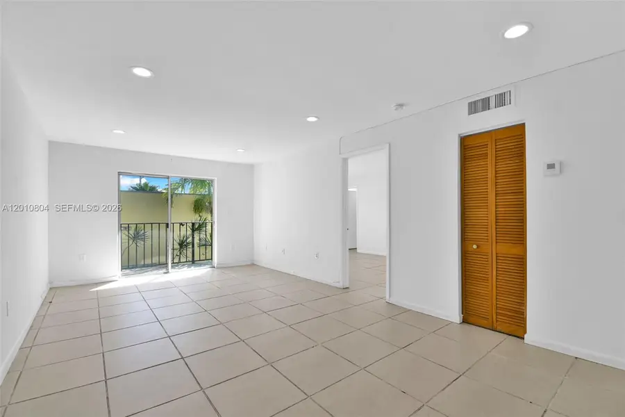 618 Euclid Ave #303, Miami Beach, FL 33139 - #3