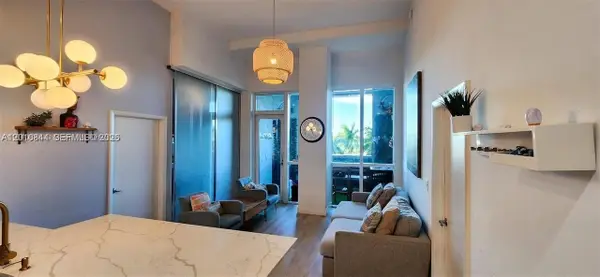 244 Biscayne Blvd #301, Miami, FL 33132
