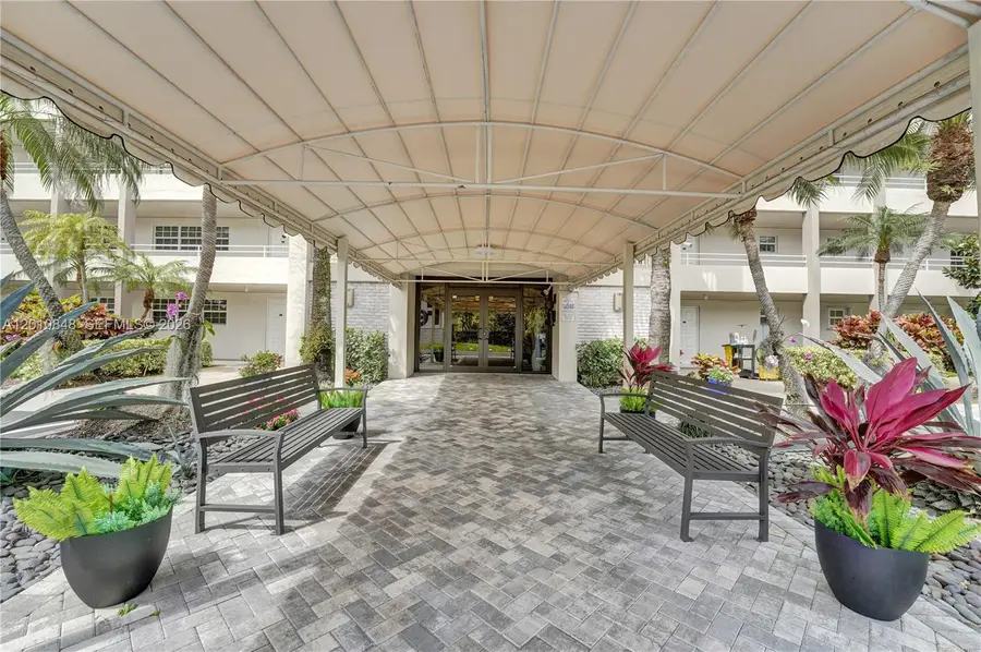575 Oaks Ln #508, Pompano Beach, FL 33069 - #3