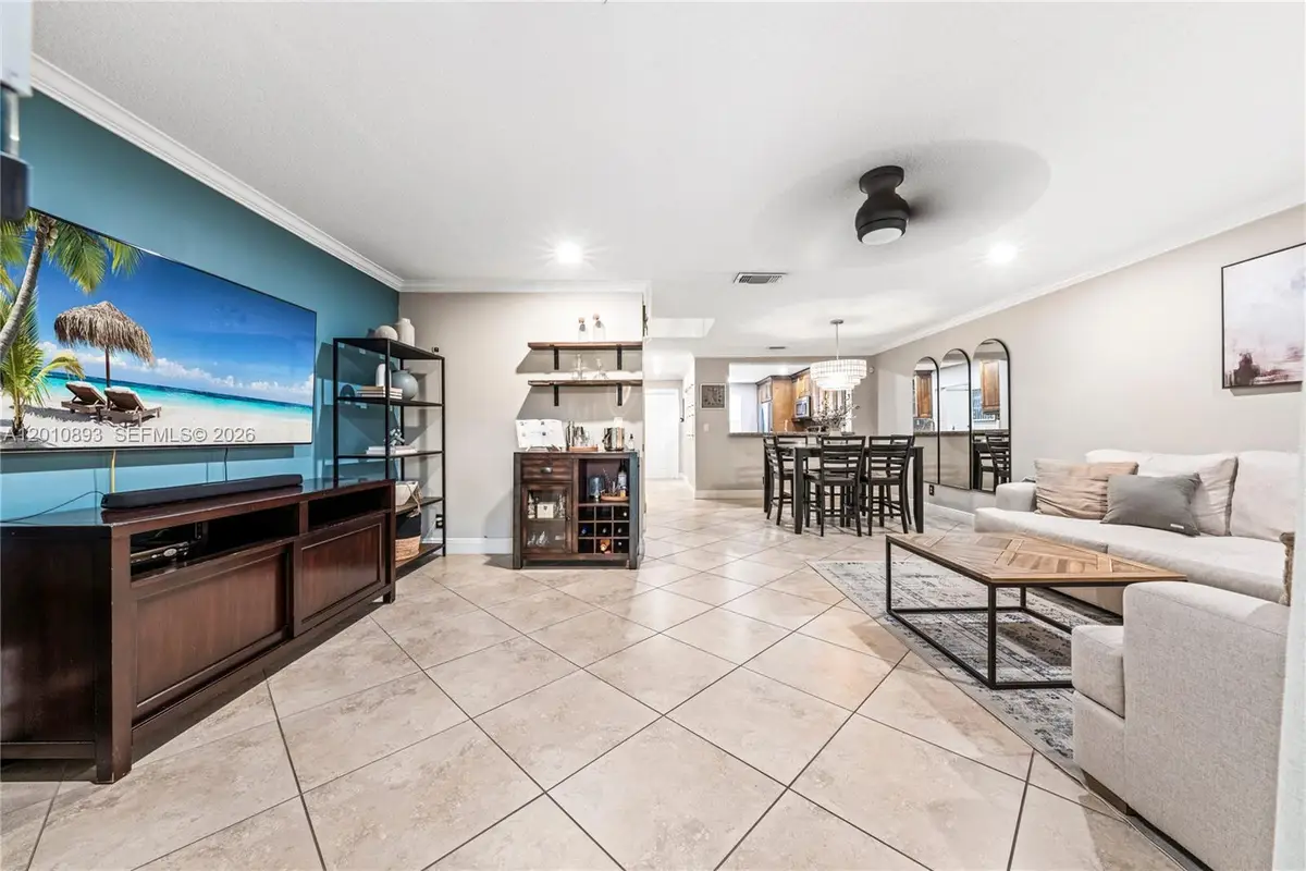 1140 NW 99th Ave #70, Pembroke Pines, FL 33024 - #1