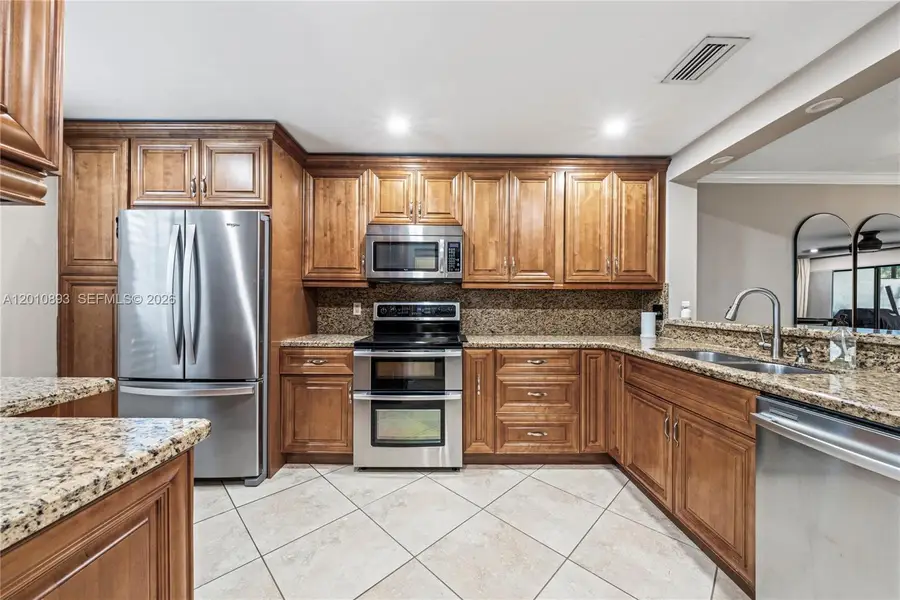 1140 NW 99th Ave #70, Pembroke Pines, FL 33024 - #3