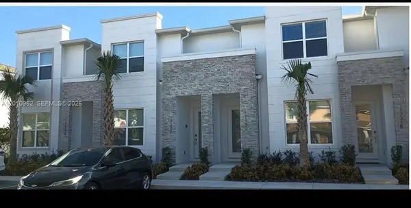 17330 Serenidad Boulevard, Clermont, FL 34714