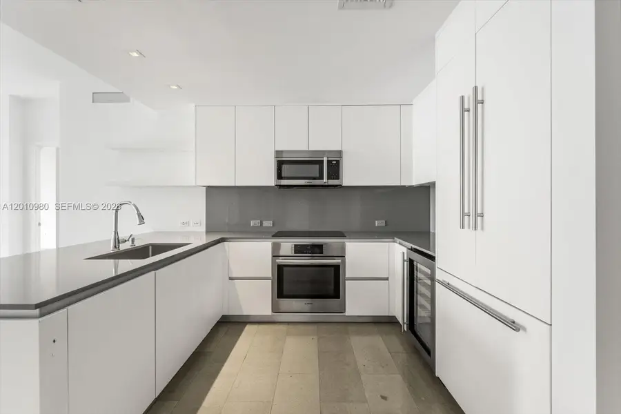 68 SE 6th St #2304, Miami, FL 33131 - #2