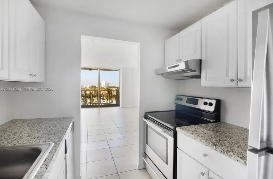 2350 NE 135th St #1111, North Miami, FL 33181 - #3