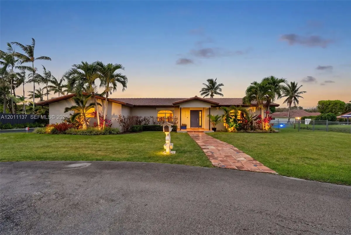 8005 SW 106th St, Miami, FL 33156 - #1