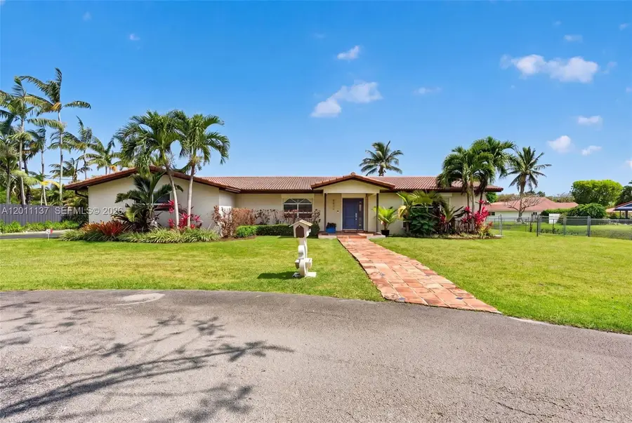 8005 SW 106th St, Miami, FL 33156 - #2