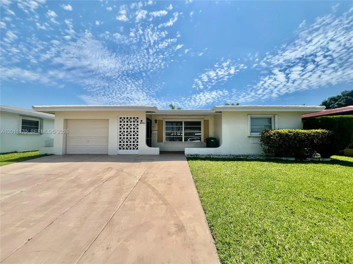 4402 NW 43rd Ter, Tamarac, FL 33319 - #1