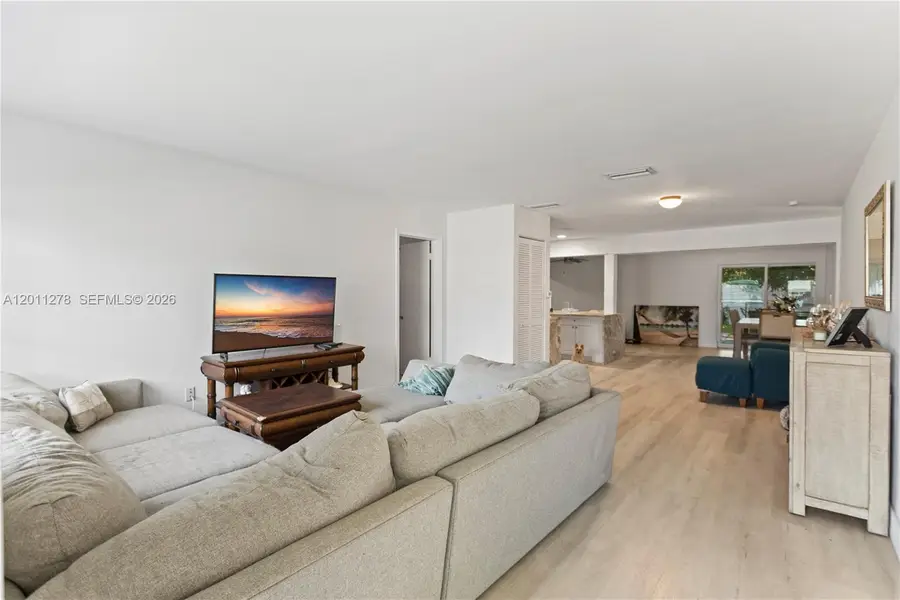 6880 Scott St, Hollywood, FL 33024 - #3
