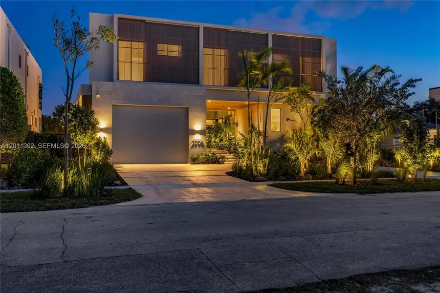 2006 NE 124th St, North Miami, FL 33181 - #2