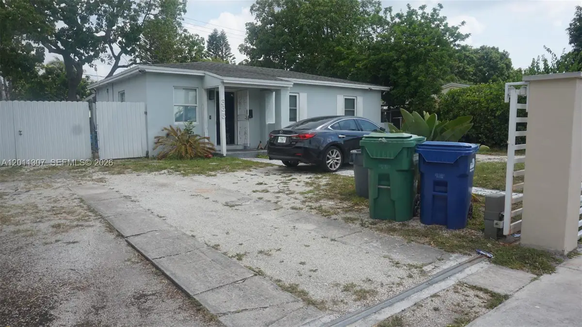 335 NW 187th St, Miami Gardens, FL 33169 - #1