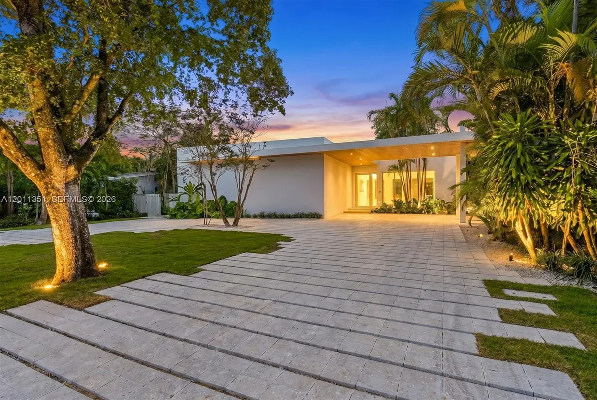 188 Cherokee St, Miami Springs, FL 33166 - #1