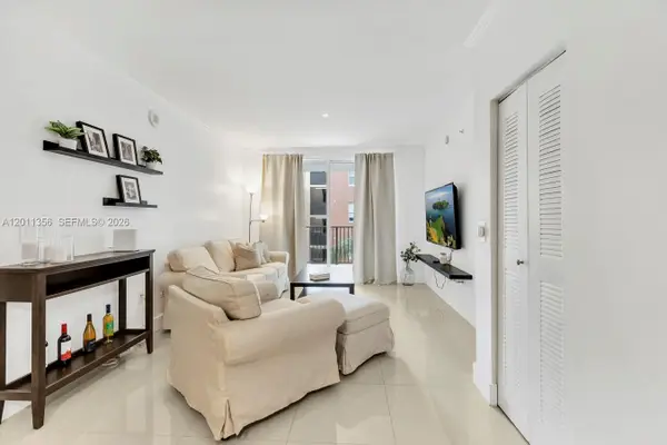 17100 N Bay Rd #1610, Sunny Isles Beach, FL 33160
