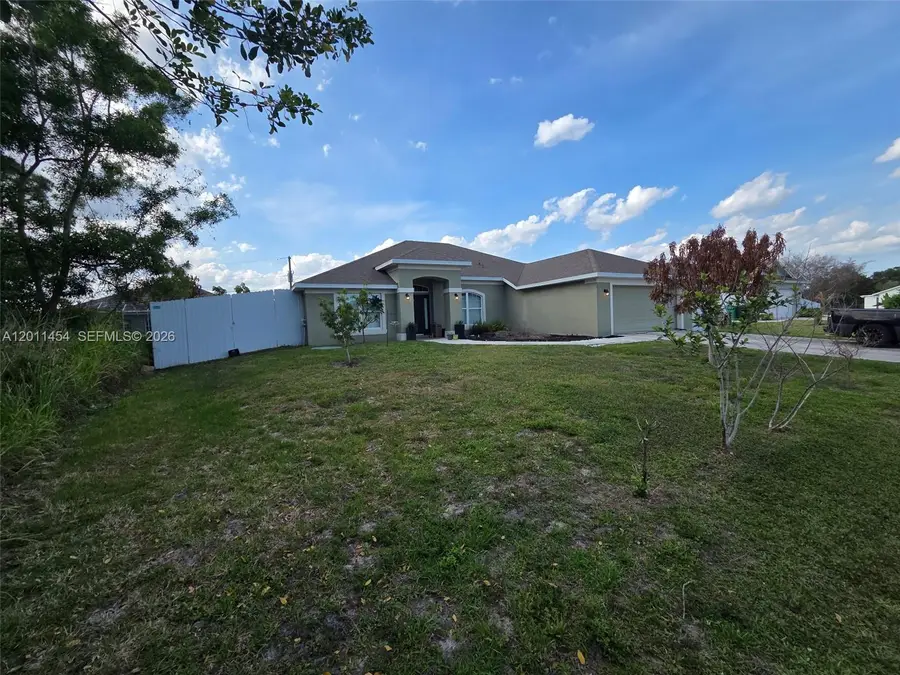 1005 SW Bay State Rd, Port Saint Lucie, FL 34953 - #3