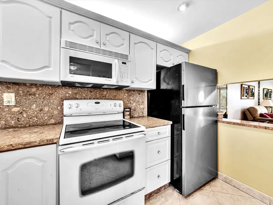 8465 Sunrise Lakes Blvd #212, Sunrise, FL 33322 - #2