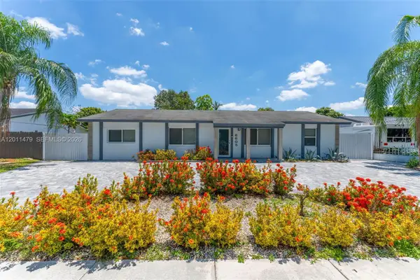 6605 SW 151st Ct, Miami, FL 33193