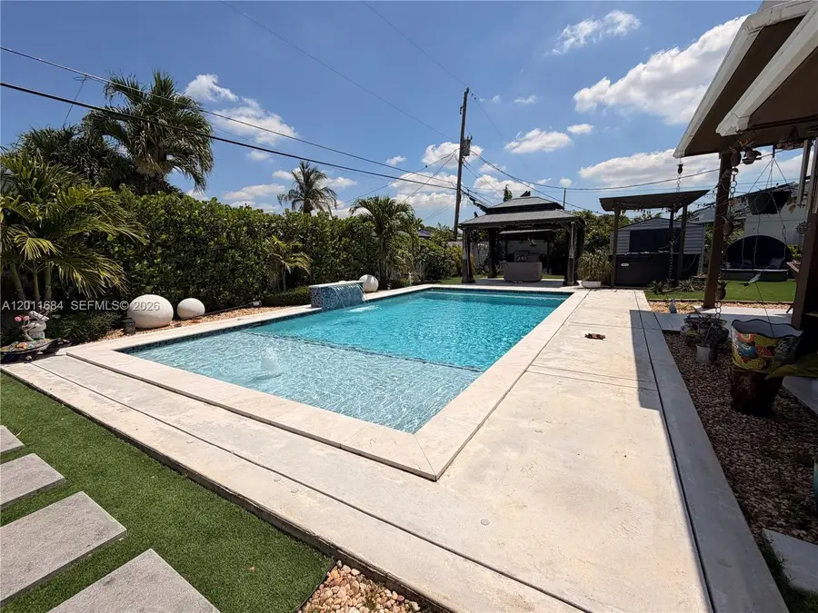 315 W 62nd St, Hialeah, FL 33012 - #2