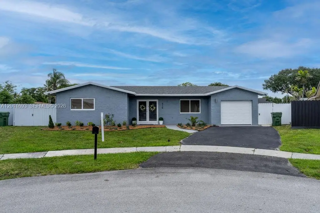 510 NW 97th Ter, Pembroke Pines, FL 33024 - #1