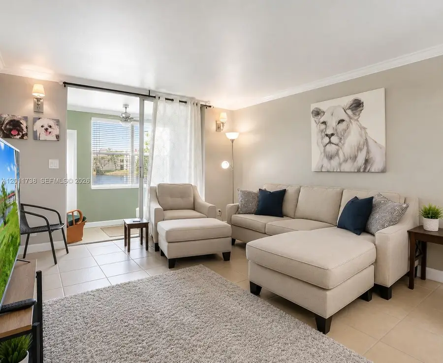 2900 W Sunrise Lakes Dr #101, Sunrise, FL 33322 - #3