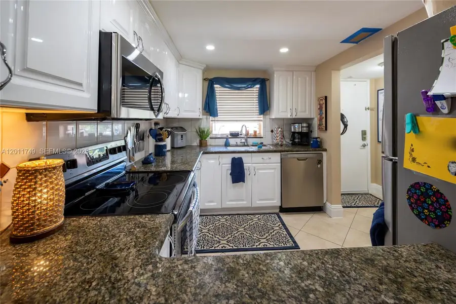 9491 Evergreen Pl #302, Davie, FL 33324 - #3