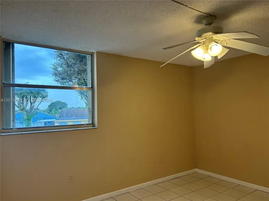9411 SW 4th St #202, Miami, FL 33174 - #3