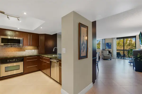 2900 NE 14th St Cswy #402, Pompano Beach, FL 33062