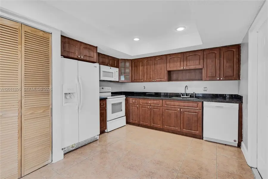 7045 W Sunrise Blvd #7045, Plantation, FL 33313 - #3