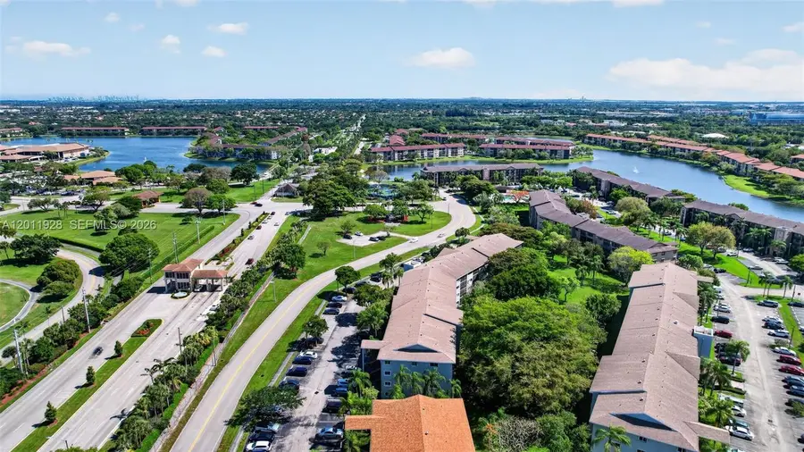 800 SW 137th Ave #411G, Pembroke Pines, FL 33027 - #3