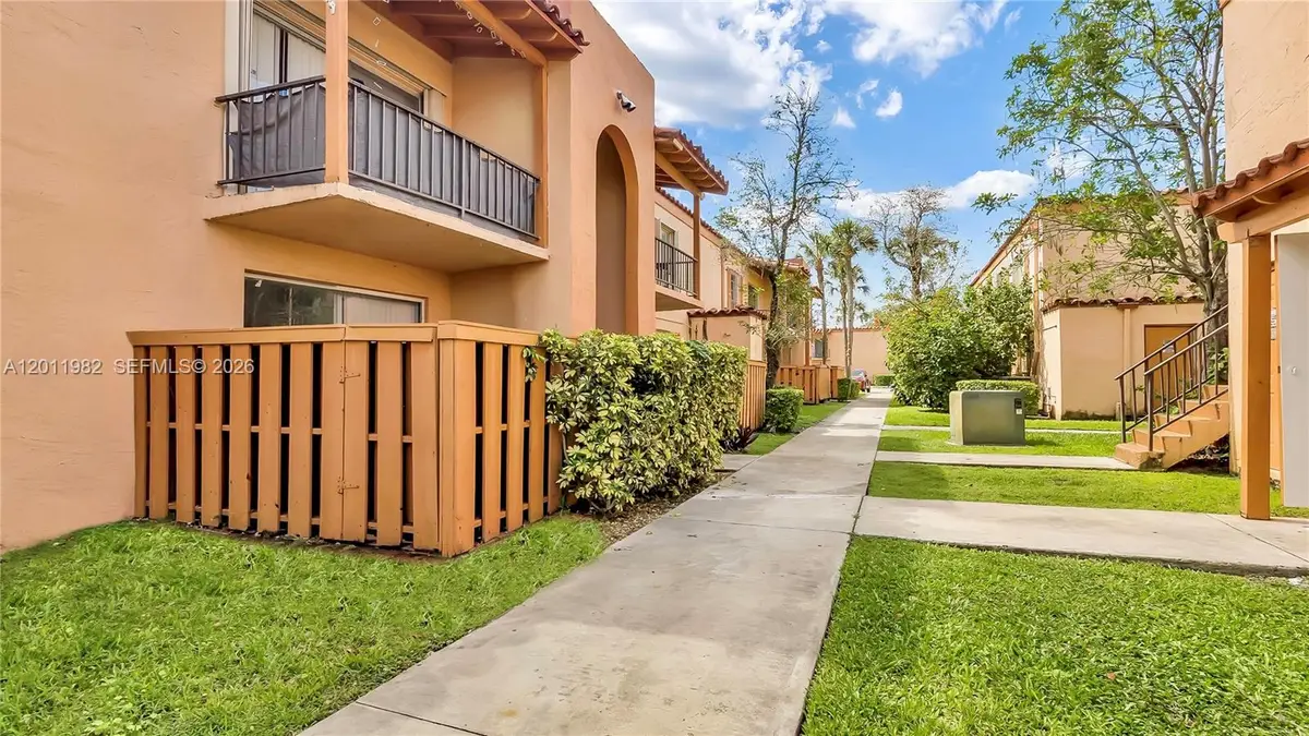 7231 Miami Lakes Dr #C5, Miami Lakes, FL 33014 - #1