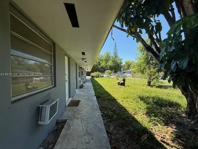 151 NW 164th St, Miami, FL 33169 - #3