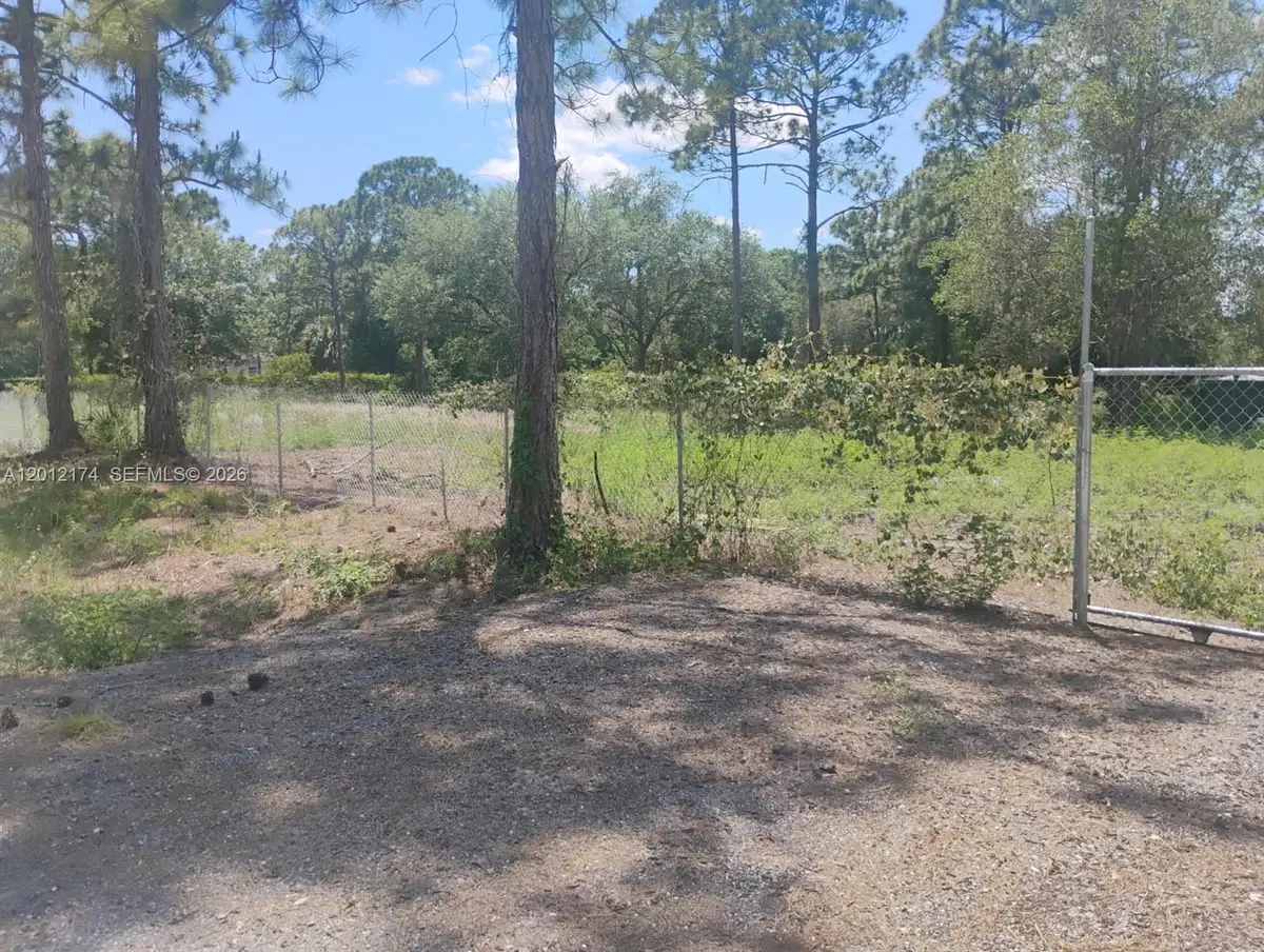 640 N Riverside St, Clewiston, FL 33440 - #1