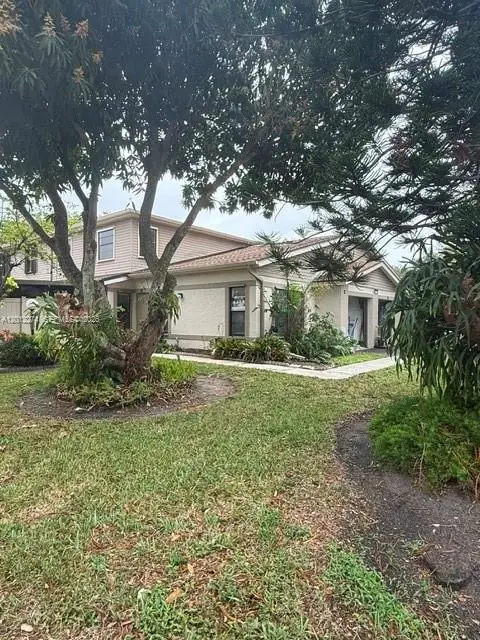 4411 Willow Pond Rd #C, West Palm Beach, FL 33417 - #1