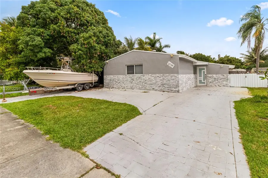 2729 Harding St, Hollywood, FL 33020 - #2