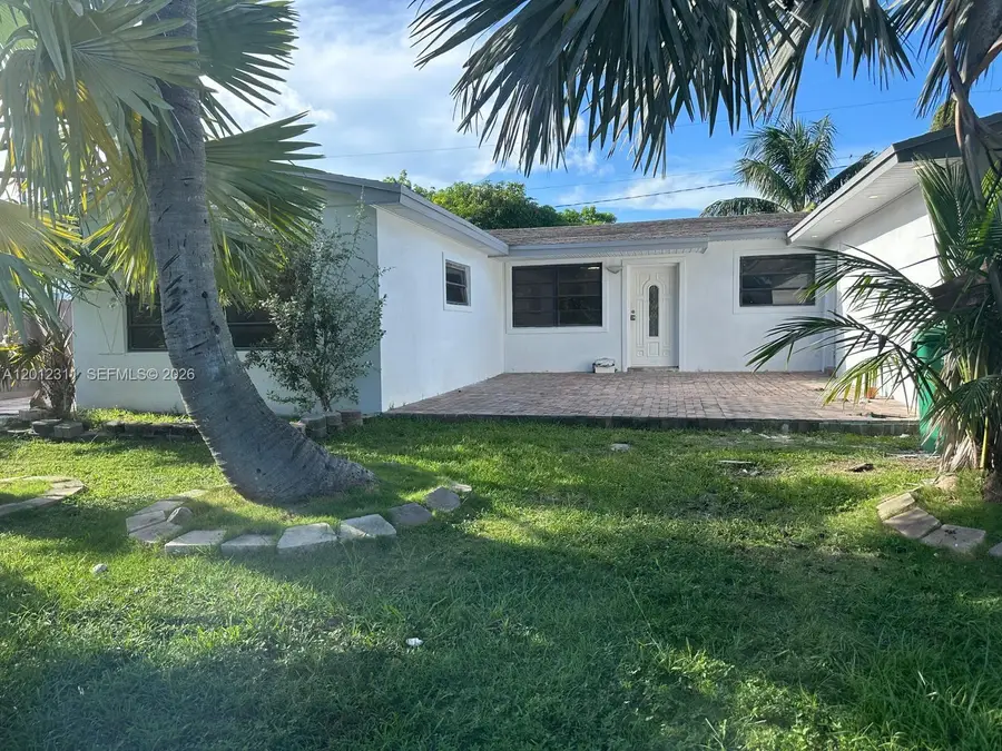 9001 SW 197th St, Cutler Bay, FL 33157 - #2