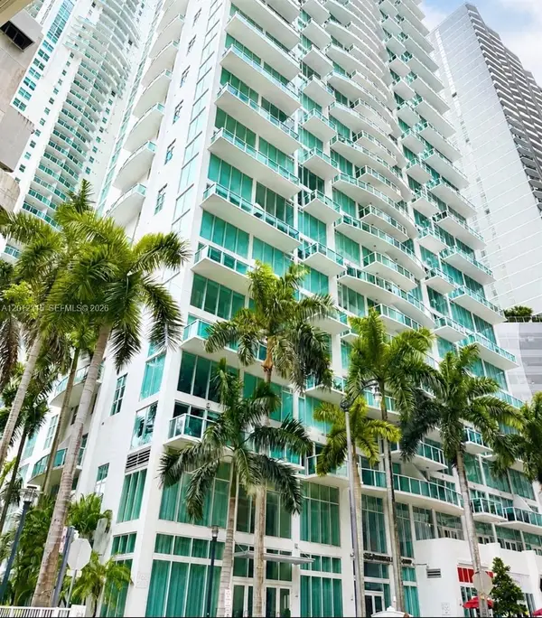 41 SE 5th St #2011, Miami, FL 33131