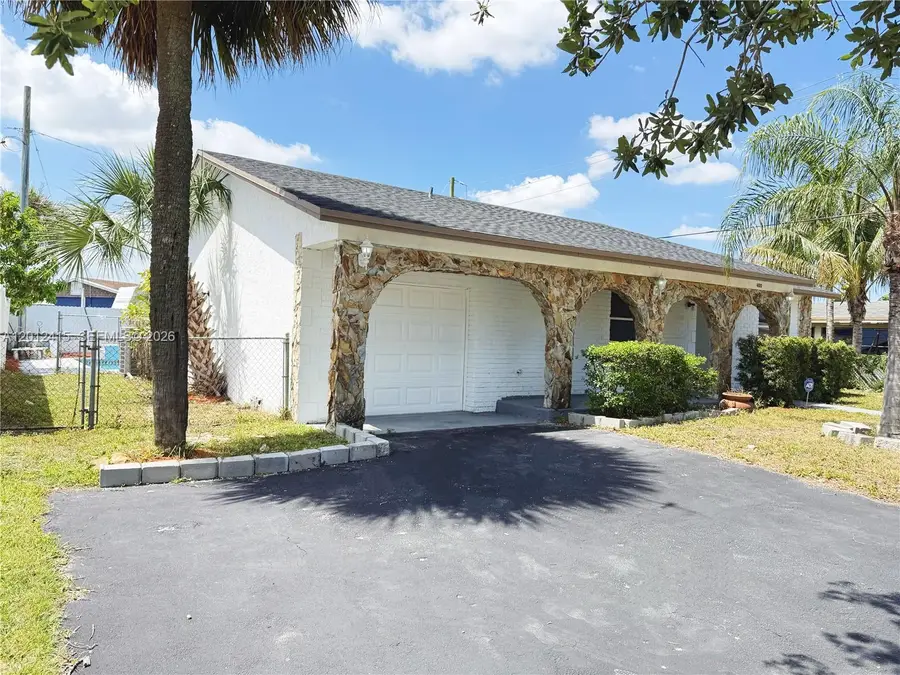 400 SW 14th St, Deerfield Beach, FL 33441 - #2