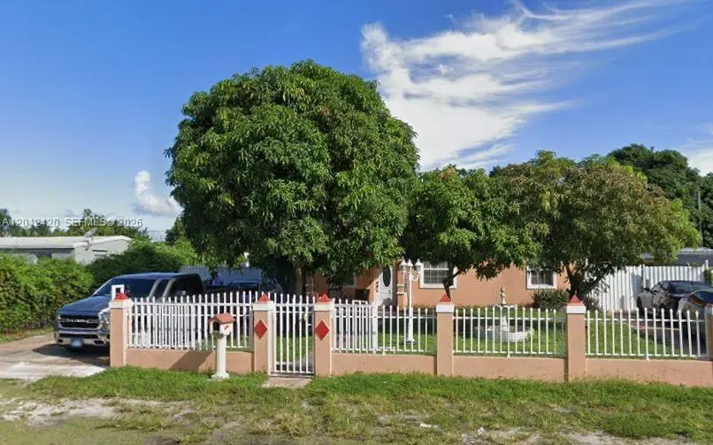 1725 NW 121st St, Miami, FL 33167 - #1