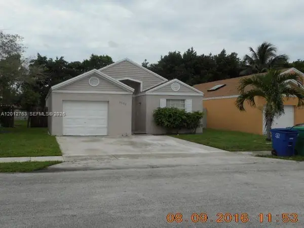 9992 Periwinkle St, Miramar, FL 33025