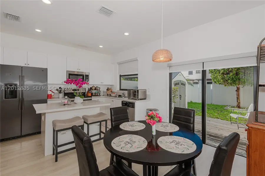3323 W 106th Ter, Hialeah, FL 33018 - #2