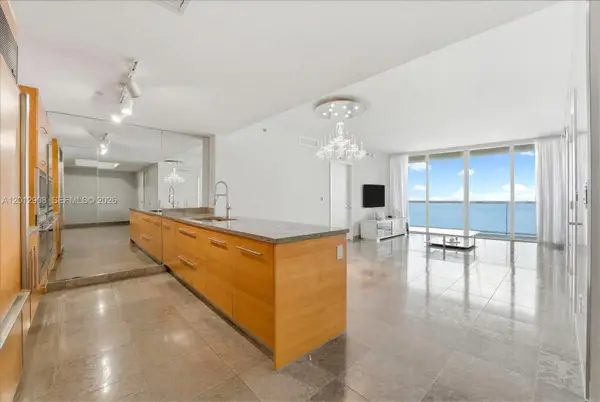 465 Brickell Ave #4805, Miami, FL 33131