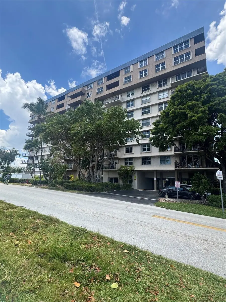 1625 SE 10th Ave #804, Fort Lauderdale, FL 33316 - #1