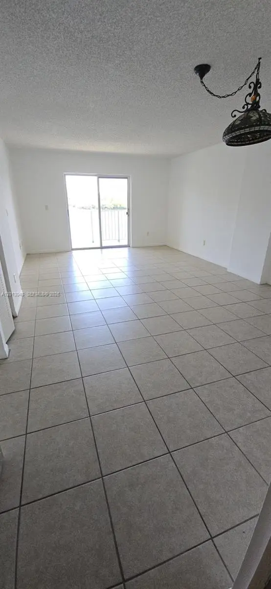 8240 SW 210th St #214, Cutler Bay, FL 33189 - #3