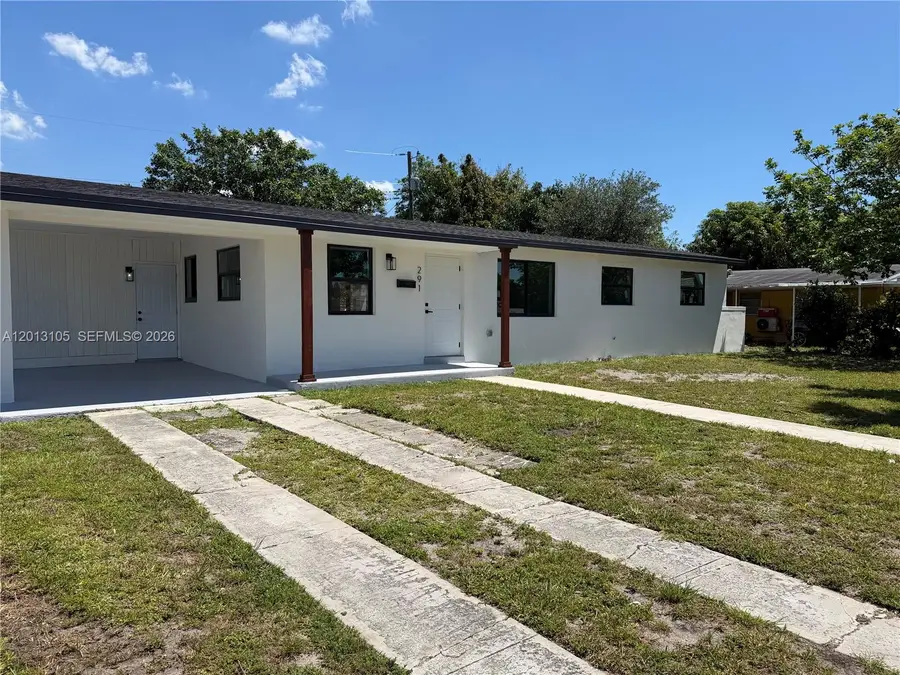 291 NW 184th Ter, Miami Gardens, FL 33169 - #2