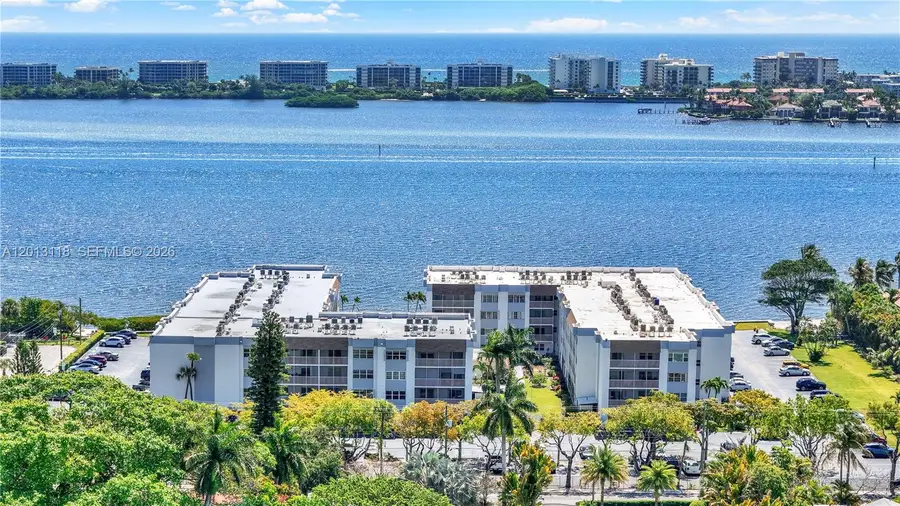 1516 S Lakeside Dr #105, Lake Worth, FL 33460 - #3