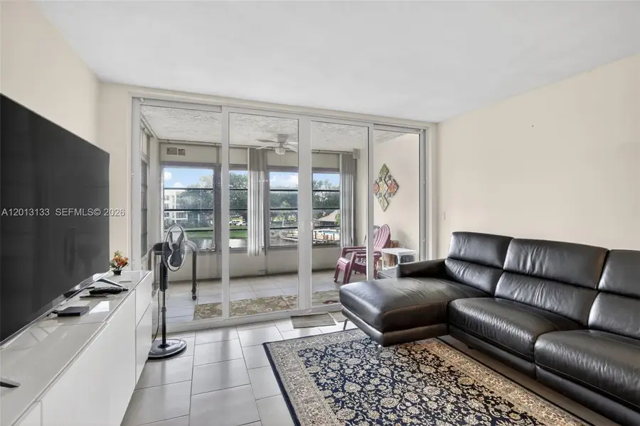 9330 Lagoon Pl #307, Davie, FL 33324 - #3