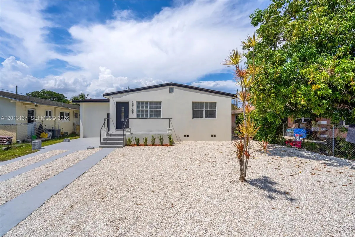 2121 NW 64th St, Miami, FL 33147 - #1