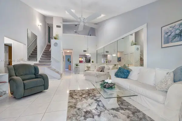 462 SE 14th St, Dania Beach, FL 33004